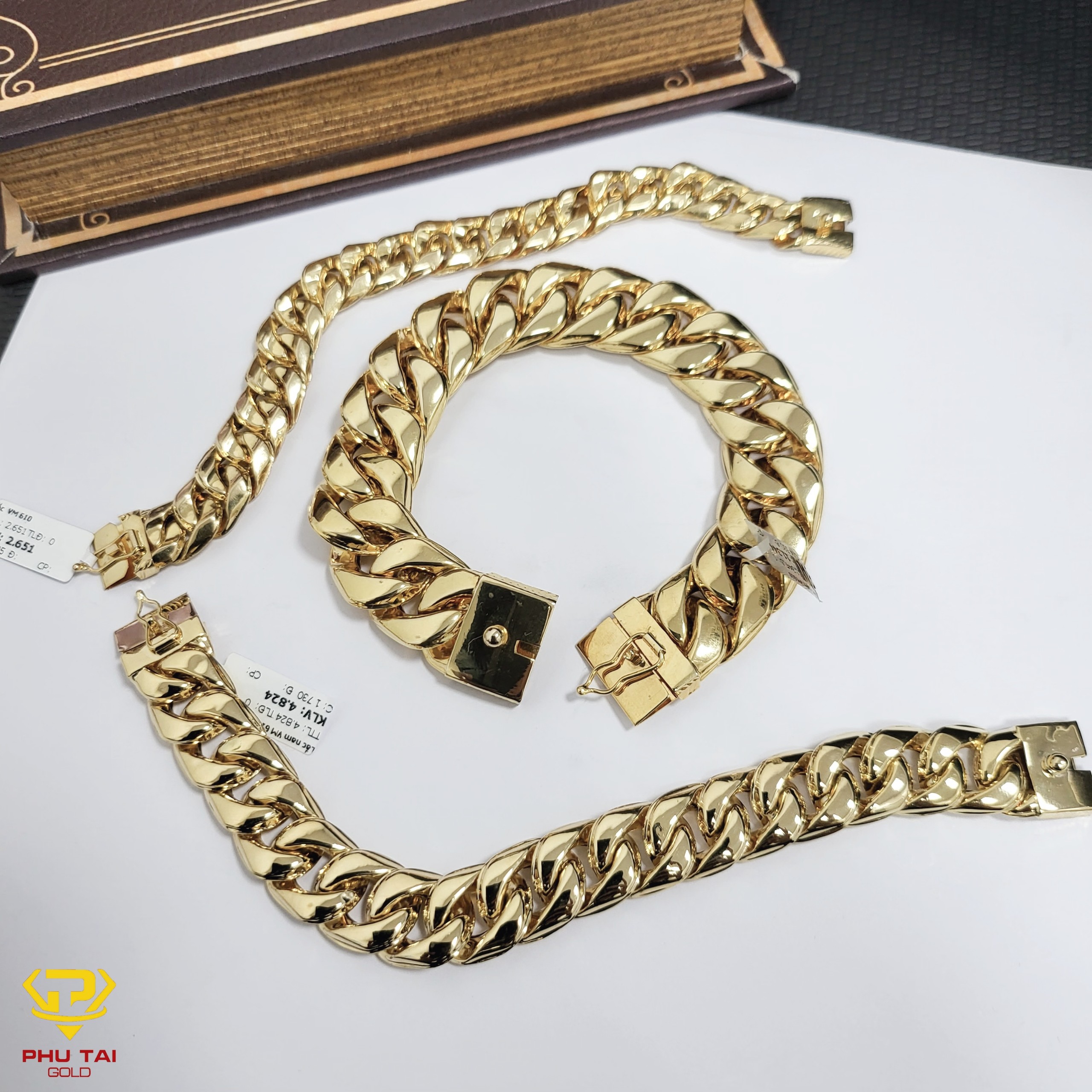 Vì sao việc tích trữ và đầ tư vàng luôn được ưu ái từ xưa tới nay?